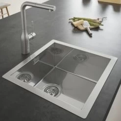 Grohe Colours Keukenkraan Essence New RVS Met Uittrekbare Mousseur -Badkamer Winkel 123 7943