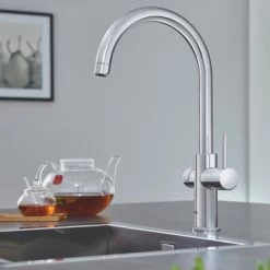 Grohe Red Compact Keukenkraan Met C-uitloop En 4 Liter Kokend Water Boiler Chroom -Badkamer Winkel 123 7981