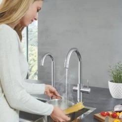 Grohe Red Compact Keukenkraan Met C-uitloop En 4 Liter Kokend Water Boiler Chroom -Badkamer Winkel 123 7982