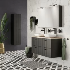 Tiger Maryport Badkamermeubelset 120 Cm Mat Zwart Met Licht Eiken Houten Wasblad, Keramische Opzetkommen En Matzwarte Grepen 19 Tiger Maryport Badkamermeubelset 120 Cm Mat Zwart Met Licht Eiken Houten Wasblad, Keramische Opzetkommen En Matzwarte Grepen -Badkamer Winkel 123 852